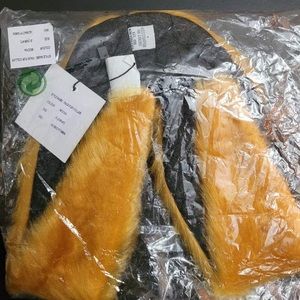 Brand New with Tags in packaging Agatha Cub faux fur kids collar